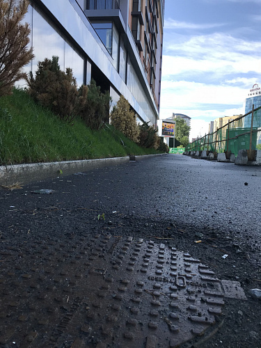 Установка люка от Стандартпарк при обустройстве жилого комплекса