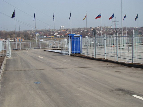 Лотки для устранения осадков с парковки Метро – Стандартпарк