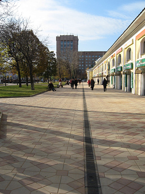 Аллея у площади Ленина в Рязани